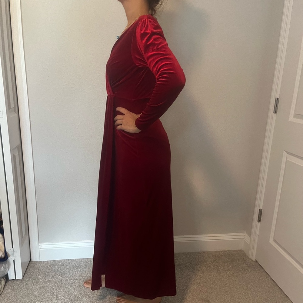 Red Velvet Wedding Dress - Picture 3 of 11